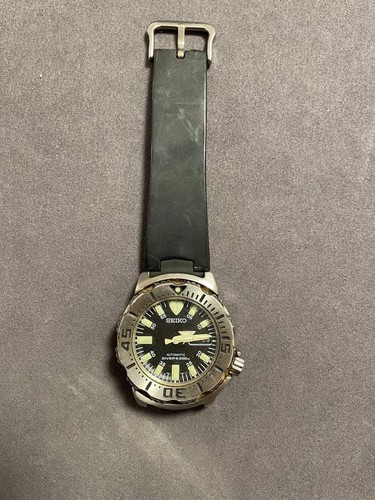 Montre plongée seiko - de, noire